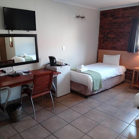 24 Onvrey Guest House Boksburg Exterior foto