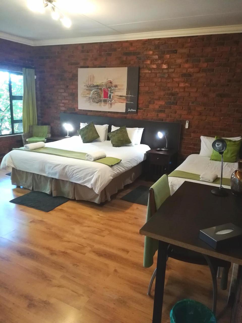24 Onvrey Guest House Boksburg Exterior foto